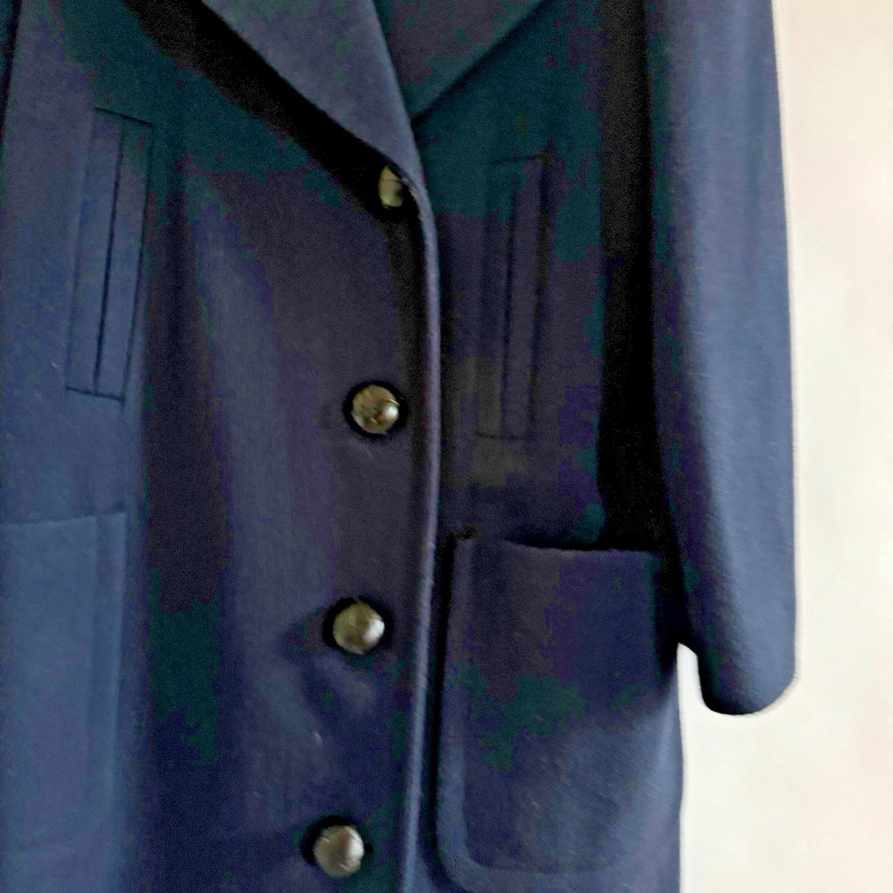 Vintage Harve Benard Womens 100% Wool Long Overcoat Navy Union Made ILGWU Pocket - Picture 3 of 9